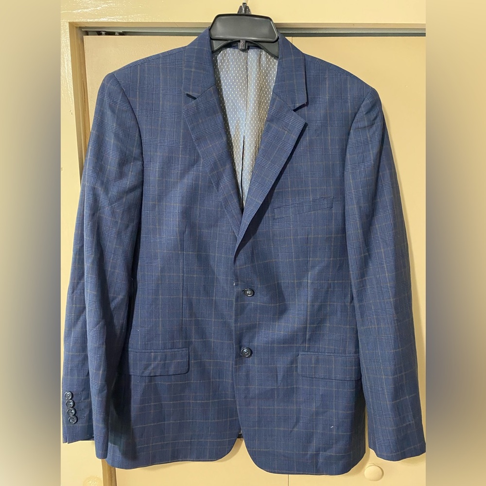 Blue suit jacke/blazer. Size: 42R never worn